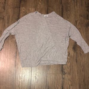 Soft light grey long sleeved tee!